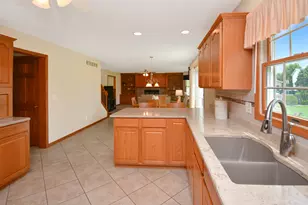 19 Bandecon Way, Bloomington, IL 61704 - Photo 65