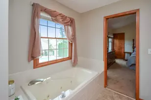 19 Bandecon Way, Bloomington, IL 61704 - Photo 25