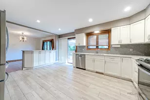 1104 Monroe St, Wauconda, IL 60084 - Photo 11