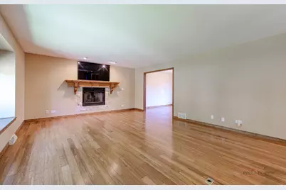 1104 Monroe Street, Wauconda, IL 60084 - Photo 3