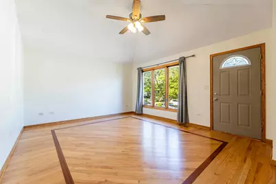 4827 S Linder Avenue, Chicago, IL 60638 - Photo 3