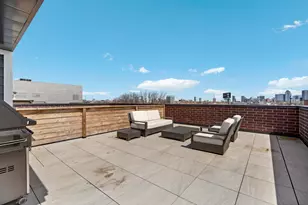 1525 N Bosworth Ave, Chicago, IL 60642 - Photo 21