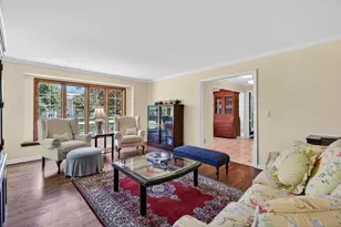 38 Forest Hills Rd, Lake Bluff, IL 60044 - Photo 13