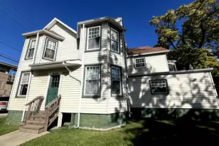 4118 W Cullom Ave, Chicago, IL 60641 - Photo 1