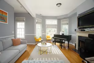 1425 W Henderson St, Chicago, IL 60657 - Photo 3