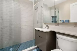 421 W Melrose St, Chicago, IL 60657 - Photo 21