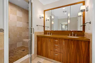 421 W Melrose St, Chicago, IL 60657 - Photo 17