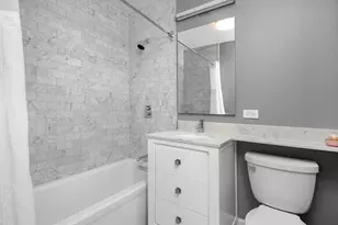 421 W Melrose St, Chicago, IL 60657 - Photo 23