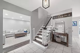 805 Sutton Dr, Northbrook, IL 60062 - Photo 3