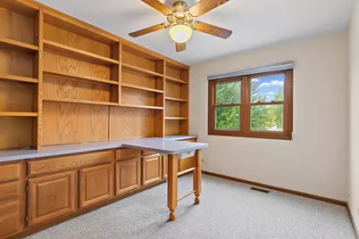 422 Old Country Way, Wauconda, IL 60084 - Photo 19