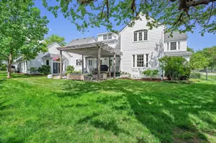 260 Stonegate Rd, Clarendon Hills, IL 60514 - Photo 55