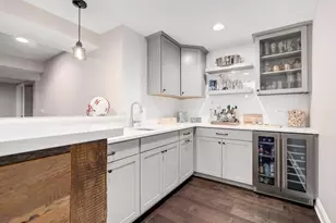 260 Stonegate Rd, Clarendon Hills, IL 60514 - Photo 47