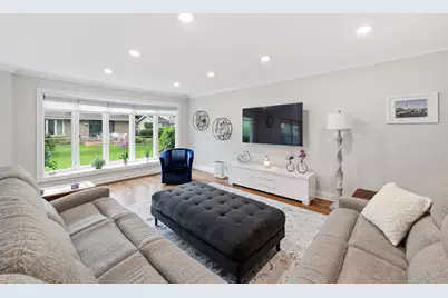 1132 S Fernandez Avenue, Arlington Heights, IL 60005 - Photo 9