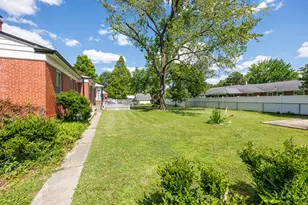 825 W Warmouth St, Salem, IL 62881 - Photo 55