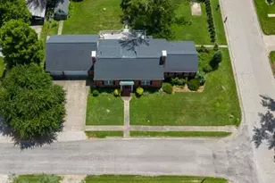 825 W Warmouth St, Salem, IL 62881 - Photo 43