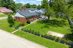 825 W Warmouth St, Salem, IL 62881 - Photo 59