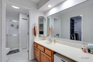 1254 Streamwood Ln, Vernon Hills, IL 60061 - Photo 21