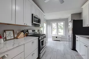 1254 Streamwood Ln, Vernon Hills, IL 60061 - Photo 13