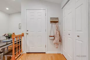 1254 Streamwood Ln, Vernon Hills, IL 60061 - Photo 5
