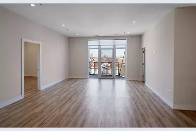 926 E 43rd Street #409, Chicago, IL 60653 - Photo 3