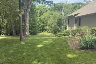 10605 Red Hawk Ln, Spring Grove, IL 60081 - Photo 3