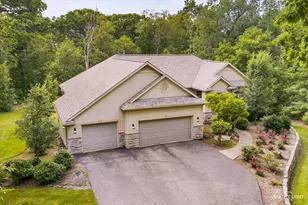 10605 Red Hawk Ln, Spring Grove, IL 60081 - Photo 5