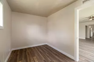 513 N 5th St, Vienna, IL 62909 - Photo 11