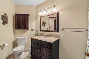 1079 Braeburn Rd, Mundelein, IL 60060 - Photo 27