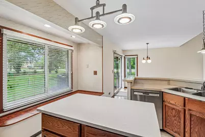 1079 Braeburn Road, Mundelein, IL 60060 - Photo 13