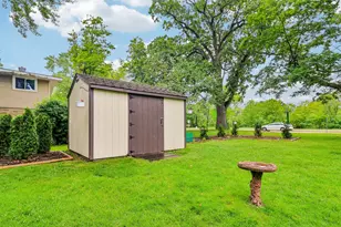 1079 Braeburn Rd, Mundelein, IL 60060 - Photo 41