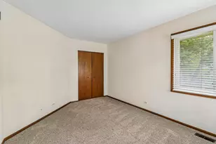 1079 Braeburn Rd, Mundelein, IL 60060 - Photo 23