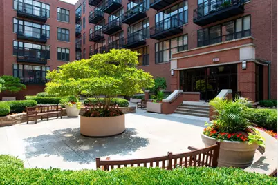 333 W Hubbard Street #1006, Chicago, IL 60654 - Photo 55