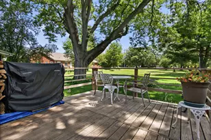 6N192 Weber Dr, Saint Charles, IL 60174 - Photo 31