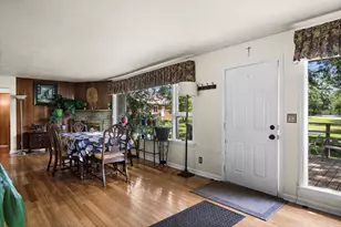 6N192 Weber Dr, Saint Charles, IL 60174 - Photo 5