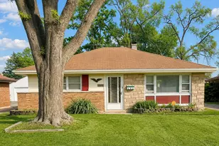 15527 Rose Dr, South Holland, IL 60473 - Photo 1