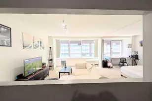 211 E Ohio St, Chicago, IL 60611 - Photo 11