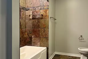 757 N Orleans St, Chicago, IL 60654 - Photo 9