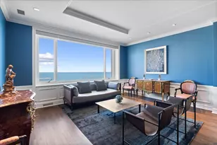 179 E Lake Shore Dr, Chicago, IL 60611 - Photo 3