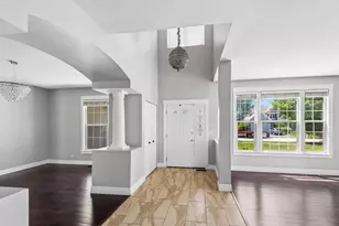 6285 Murifield Dr, Gurnee, IL 60031 - Photo 3