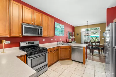 374 Wolcott Lane, Batavia, IL 60510 - Photo 11