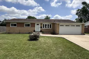 1073 Anderson Terrace, Des Plaines, IL 60016 - Photo 1