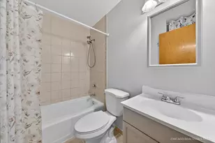 4 Oak Creek Dr, Buffalo Grove, IL 60089 - Photo 13