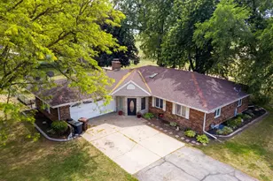 5866 Irene Rd, Belvidere, IL 61008 - Photo 3