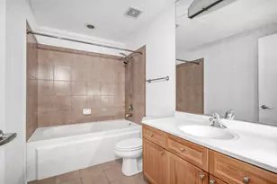 900 N Kingsbury St, Chicago, IL 60610 - Photo 9