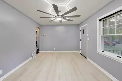 14315 S Wabash Avenue, Riverdale, IL 60827 - Photo 7