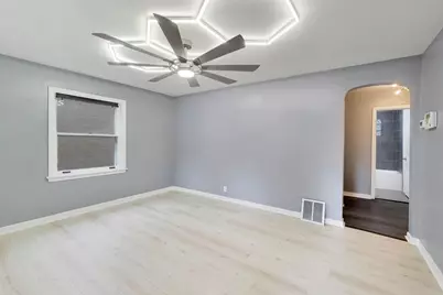 14315 S Wabash Avenue, Riverdale, IL 60827 - Photo 27