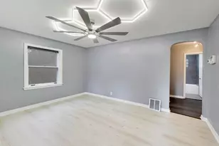 14315 S Wabash Ave, Riverdale, IL 60827 - Photo 27