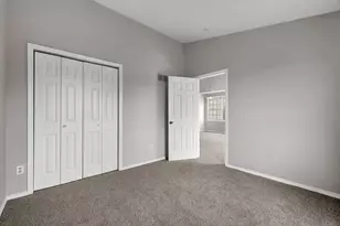 6 Parkshores Dr, Bloomington, IL 61701 - Photo 17