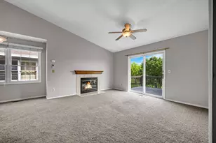 6 Parkshores Dr, Bloomington, IL 61701 - Photo 7
