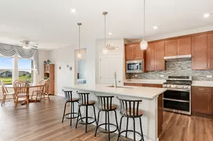 3178 Sweetgrass Cir, Aurora, IL 60503 - Photo 9